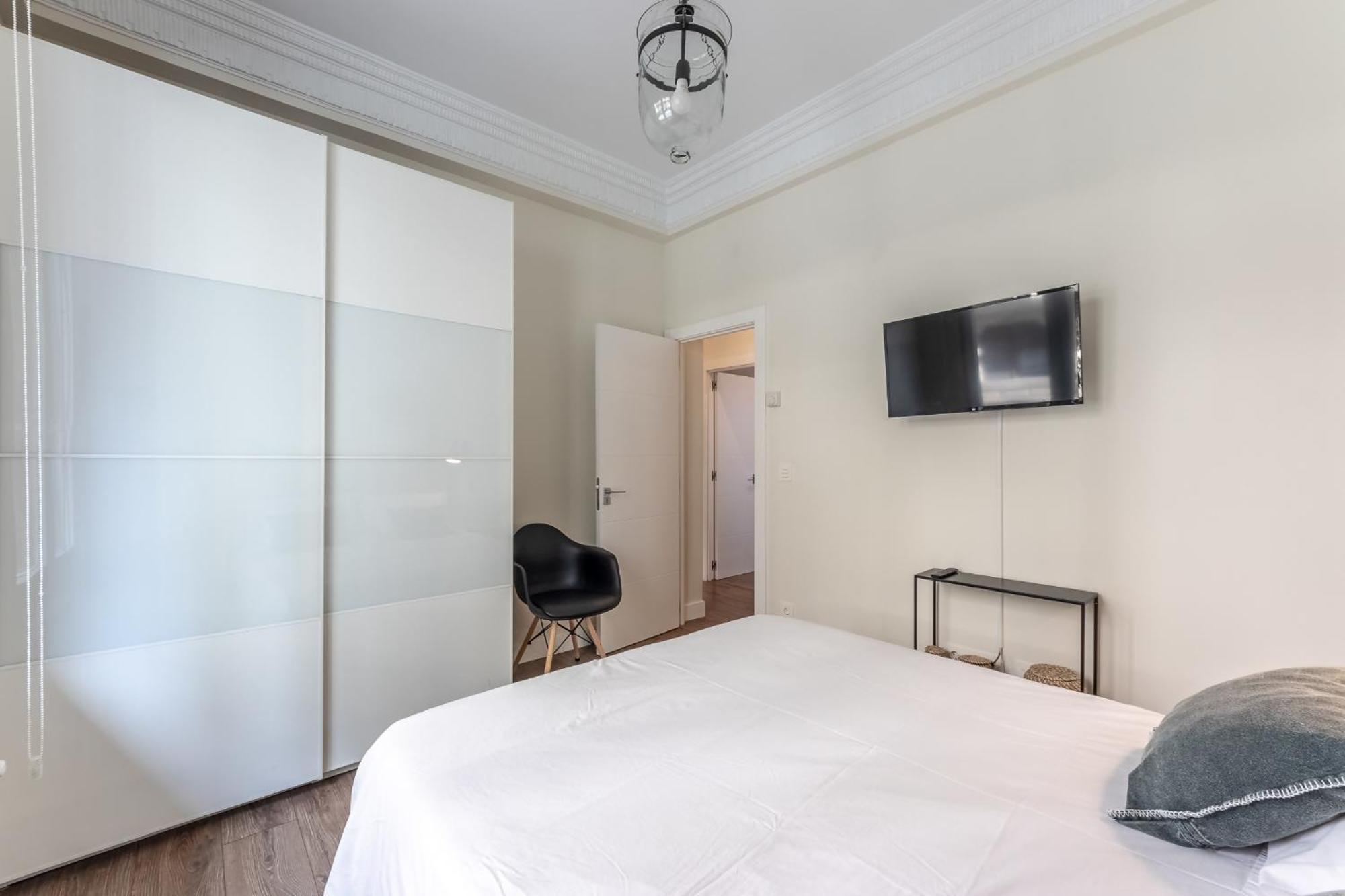 Homeloving Apartment Bilbao Centre With Parking Екстер'єр фото